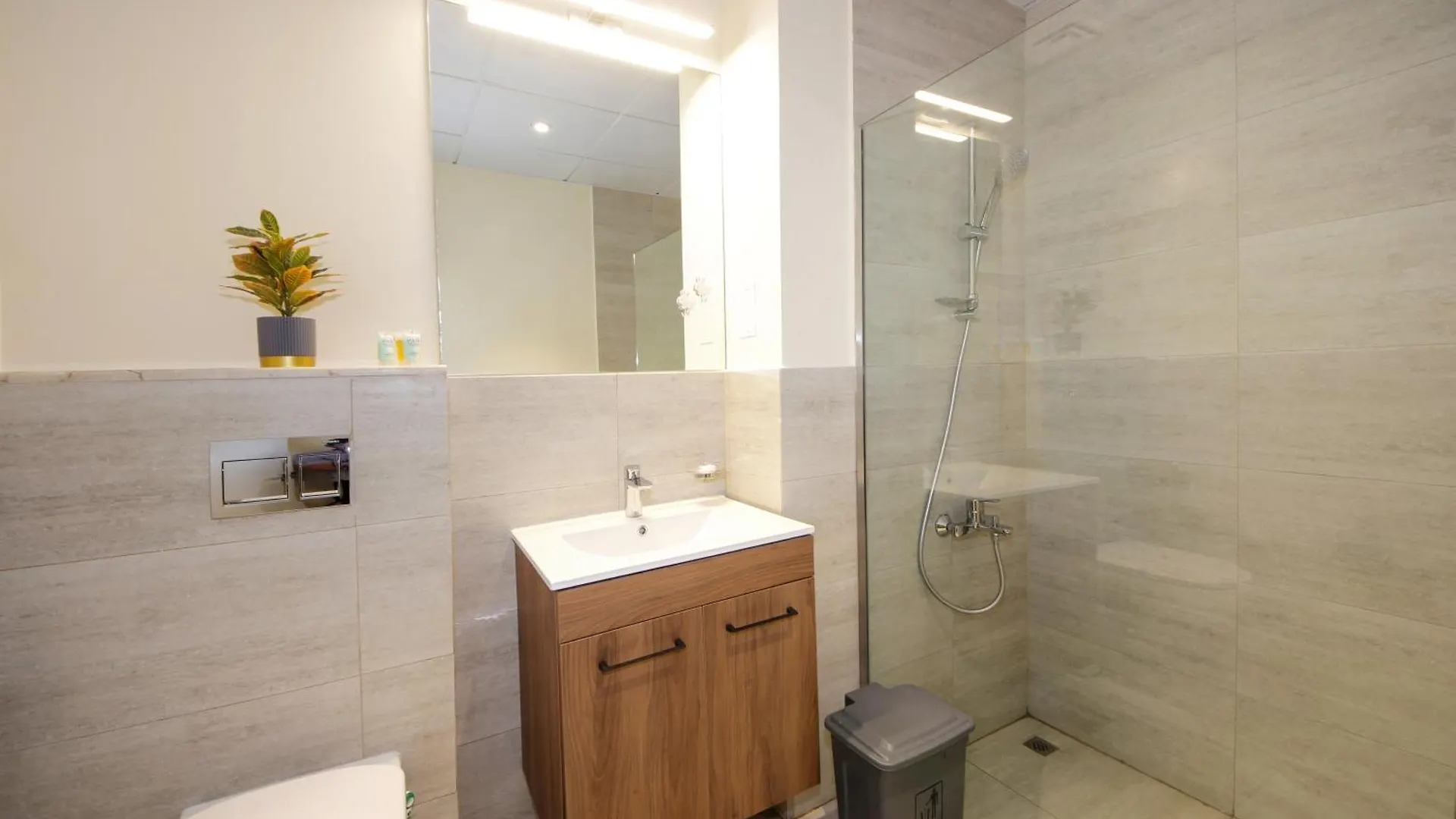 Silk Valley - Luxury 1B Near My City Centre Masdar 아부다비 아파트